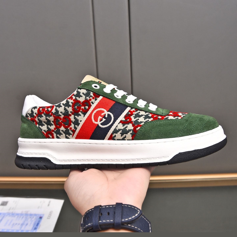 G*u*i casual shoes